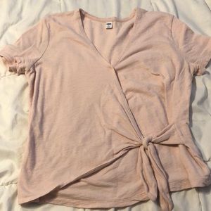 Old navy light pink tie top. Size medium.